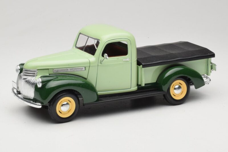 Chevrolet Pickup Roheline Solido 1:18 8063 Metall