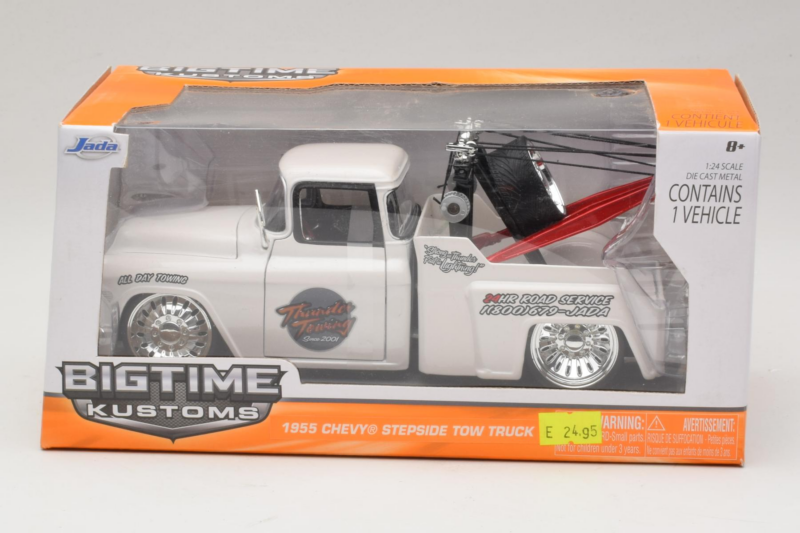 Chevrolet Stepside Tow Truck Bigtime Kustoms Jada 1:24 96866 Metall