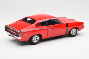 Chrysler Charger E49 Punane AUTOart 1:18 71505 Metall - pilt 3/8