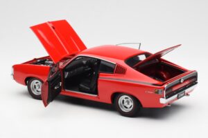 Chrysler Charger E49 Punane AUTOart 1:18 71505 Metall - pilt 5/8