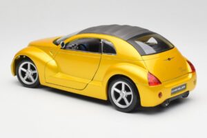Chrysler Pronto Cruizer Kuld Maisto 1:18 37800 Metall - pilt 7/8