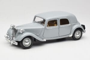 Citroen 15CV 6 Cyl Hall Maisto 1:18 50313 Metall