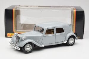 Citroen 15CV 6 Cyl Hall Maisto 1:18 50313 Metall - pilt 8/8