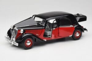 Citroen 15CV 6 Cyl Must & Punane Valmy Maisto 1:18 56009 Metall - pilt 2/8