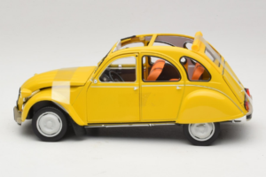 Citroen 2CV 6 Club Mimosa Yellow Norev 1:18 181496 Metall - pilt 3/6