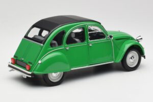 Citroen 2CV Bamboo Roheline Minichamps 1:18 150111502 Metall - pilt 3/8