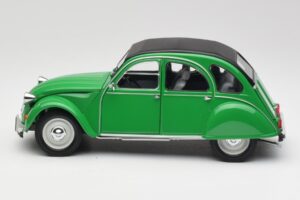 Citroen 2CV Bamboo Roheline Minichamps 1:18 150111502 Metall - pilt 4/8