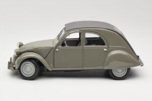 Citroen 2CV Hall Maisto 1:18 31834 Metall - pilt 4/8