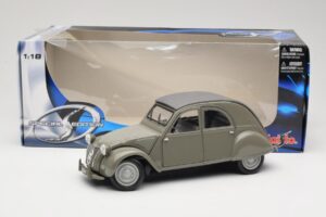 Citroen 2CV Hall Maisto 1:18 31834 Metall - pilt 8/8