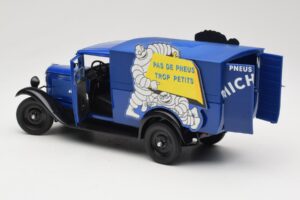 Citroen C4 F Pas de Pneus Trop Petit Sinine Solido 1:18 151235-00 Metall - pilt 5/8