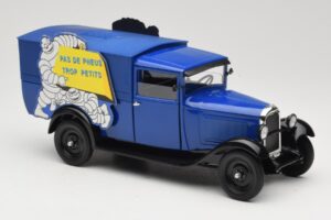 Citroen C4 F Pas de Pneus Trop Petit Sinine Solido 1:18 151235-00 Metall - pilt 6/8