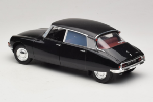 Citroen DS Special Must Dickie Solido 1:18 S1800708 Metall - pilt 7/8