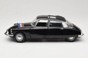 Citroen DS Presidentielle Hall Solido 1:18 8035 Metall - pilt 4/8