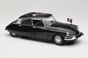 Citroen DS Presidentielle Hall Solido 1:18 8035 Metall - pilt 6/8