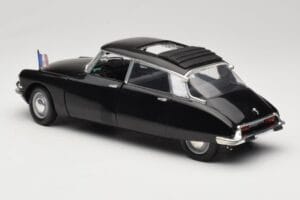 Citroen DS Presidentielle Hall Solido 1:18 8035 Metall - pilt 7/8