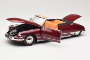 Citroen DS19 Kabriolett Bordeaux Norev 1:18 181561 Metall - pilt 2/8