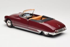 Citroen DS19 Kabriolett Bordeaux Norev 1:18 181561 Metall - pilt 7/8