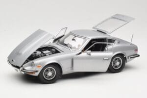 Datsun 240Z S30 Hõbedane Sun Star 1:18 3503 Metall - pilt 2/8