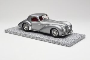 Delahaye Type 145 V12 Coupe Mullin Museum Minichamps 1:18 107116120 Metall - pilt 6/6