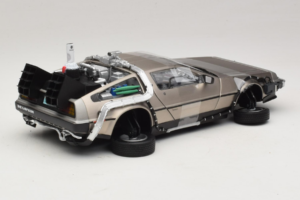 DeLorean DMC-12 Back to the Future Time Machine Sun Star 1:18 2710 Metall - pilt 2/6