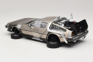 DeLorean DMC-12 Back to the Future Time Machine Sun Star 1:18 2710 Metall - pilt 5/6