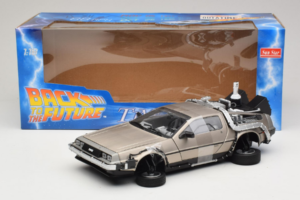 DeLorean DMC-12 Back to the Future Time Machine Sun Star 1:18 2710 Metall - pilt 6/6