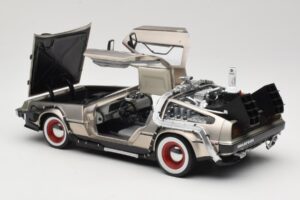 DeLorean DMC-12 Back to the Future Part III Sun Star 1:18 2712 Metall - pilt 5/8
