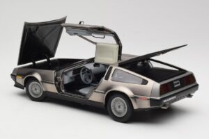 DeLorean DMC-12 LK Hõbedane Sun Star 1:18 2701 Metall - pilt 5/8