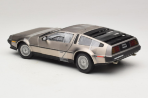 DeLorean DMC-12 Hõbedane Sun Star 1:18 2703 Metall - pilt 5/6
