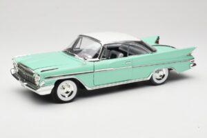 DeSoto Adventurer Roheline American Mint 1:18 92738 Metall