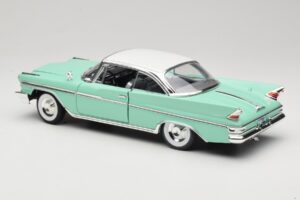 DeSoto Adventurer Roheline American Mint 1:18 92738 Metall - pilt 7/8