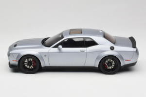 Dodge Challenger SRT Hellcat Redeye Hõbedane GT Spirit 1:18 GT226 Vaik - pilt 3/6