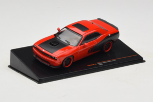 Dodge Challenger SRT8 Punane IXO 1:43 CLC597N Metall - pilt 2/4