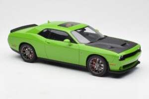 Dodge Challenger SRT Hellcat Roheline GT Spirit 1:18 GT168 Vaik - pilt 4/6