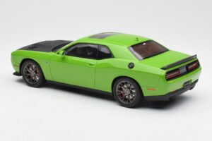 Dodge Challenger SRT Hellcat Roheline GT Spirit 1:18 GT168 Vaik - pilt 5/6