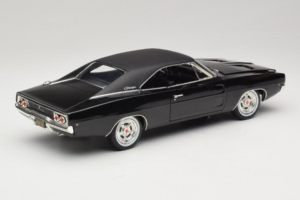 Dodge Charger R/T Steve McQueen Bullitt Movie Greenlight 1:18 12839 Metall - pilt 3/8