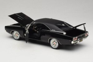 Dodge Charger R/T Steve McQueen Bullitt Movie Greenlight 1:18 12839 Metall - pilt 5/8