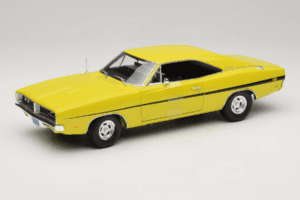 Dodge Charger R/T Kollane Dirty Mary Crazy Larry Auto World 1:18 AWSS101/06 Metall