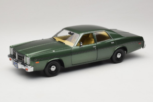 Dodge Monaco Roheline Hunter GreenLight 1:18 19045 Metall