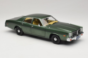 Dodge Monaco Roheline Hunter GreenLight 1:18 19045 Metall - pilt 6/8