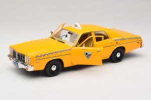 Dodge Monaco Taxi Rocky III GreenLight 1:18 19111 Metall - pilt 2/8