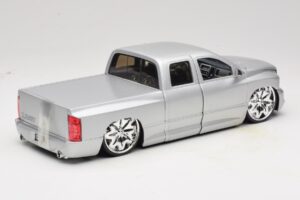 Dodge Ram Tuned Hõbe Jada 1:18 63162-SM Metall - pilt 3/8