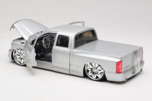 Dodge Ram Tuned Hõbe Jada 1:18 63162-SM Metall - pilt 5/8