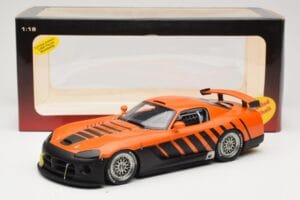 Dodge Viper Competition Coupe Go Man Go Orange AUTOart 1:18 80422 Metall - pilt 6/6