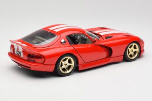 Dodge Viper GTS Punane Bburago 1:18 3075 Metall - pilt 3/8