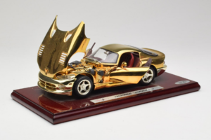 Dodge Viper GTS Gold Plated 23K Maisto 1:18 GP001 Metall - pilt 2/8