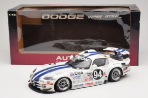 Dodge Viper GTS-R #94 Viper Team Oreca O. Beretta / T. Archer / D. Dupuy 24 Hours of Daytona 1997 AUTOart 1:18 89723 Metall - pilt 8/8