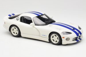 Dodge Viper GTS Stone White GT Spirit 1:18 GT940 Vaik - pilt 4/6