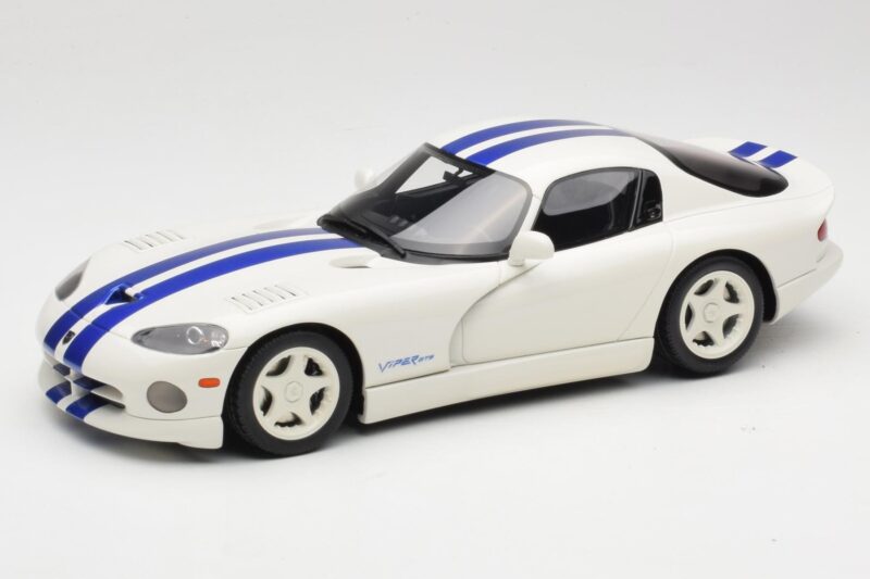 Dodge Viper GTS Stone White GT Spirit 1:18 GT940 Vaik