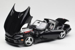 Dodge Viper RT/10 Must Bburago 1:18 3065 Metall - pilt 2/8
